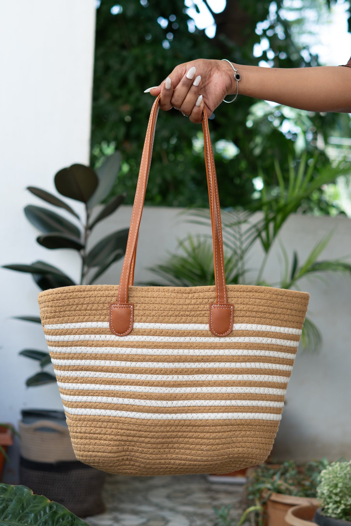 Daisy Coast Jute Tote Bag